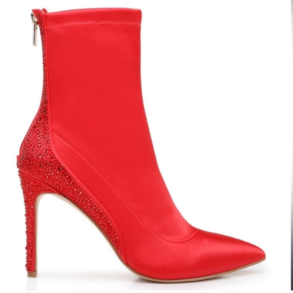 NIB Jewel By Badgley Mischka Joss Red Booties 6